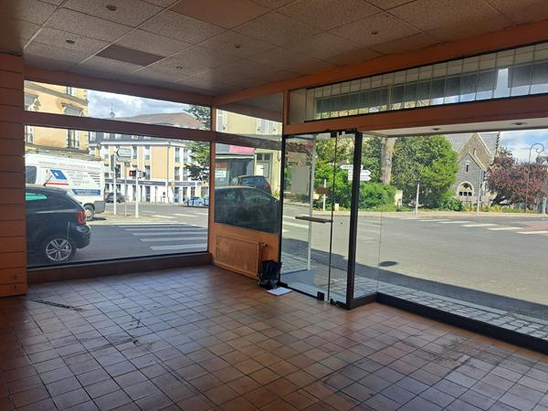 Local Commercial , Laval Local Commercial , Laval