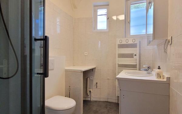 Appartement à louer    1 pièce • 26,98 m2 Vanves