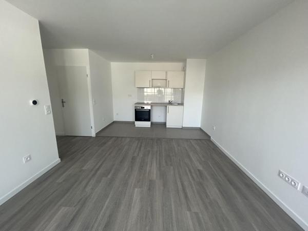Location Appartement 4 pièces 75.93 m² - Provins 77160