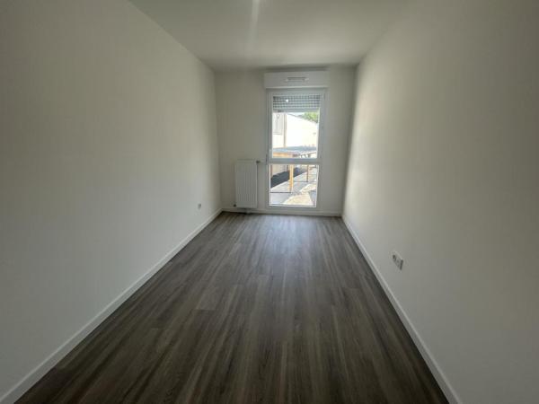 Location Appartement 4 pièces 75.93 m² - Provins 77160