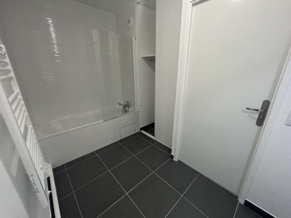 Location Appartement 4 pièces 75.93 m² - Provins 77160