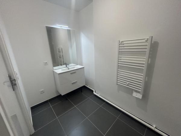Location Appartement 4 pièces 75.93 m² - Provins 77160