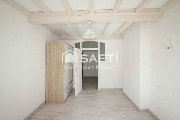 Maison de village sans extérieur - 2 chambres - 2 salles de bains - 2 toilettes - 2 entrées