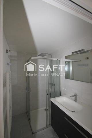 Maison de village sans extérieur - 2 chambres - 2 salles de bains - 2 toilettes - 2 entrées