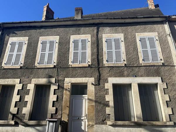 Immeuble 199 000 € La Châtre 186 m² DPE