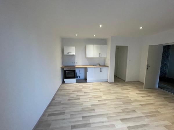 Immeuble 199 000 € La Châtre 186 m² DPE