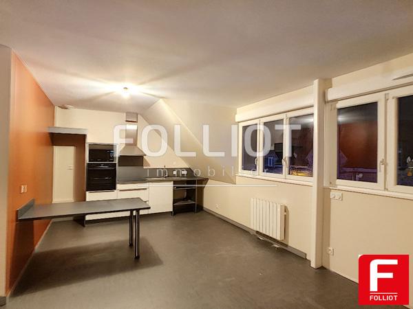 LOUER - A 10 min de VIRE, SOMPTUEUX T3 de 73 m²