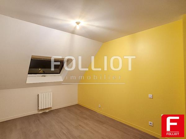 LOUER - A 10 min de VIRE, SOMPTUEUX T3 de 73 m²