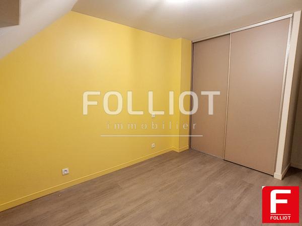 LOUER - A 10 min de VIRE, SOMPTUEUX T3 de 73 m²