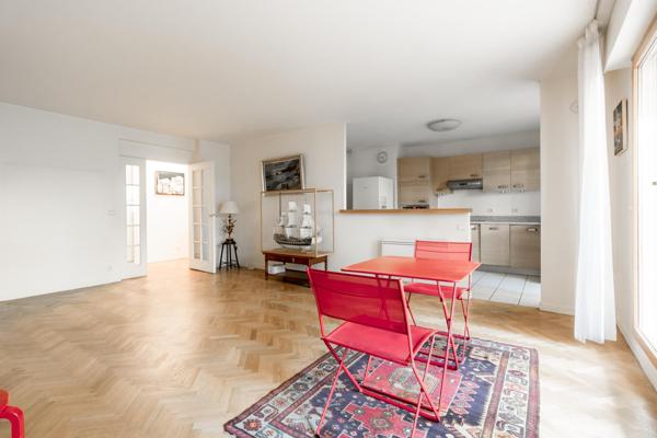 4 pièces terrasse plein sud double parking et cave