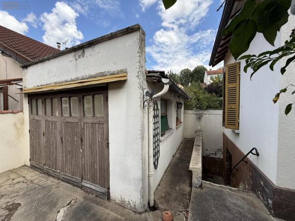 Maison individuelle à vendre à Vichy dans l'Allier (03200), ref : 2025/968-03020