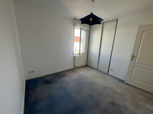 ORVAULT T3 de 67m² avec terrasse box et place de stationnement, Orvault 44700