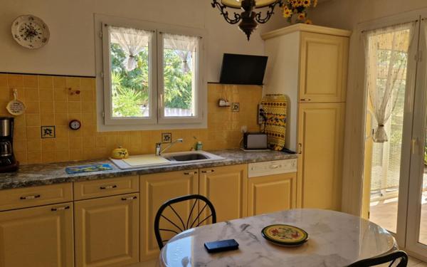 Maison à vendre    4 pièces •  Mèze