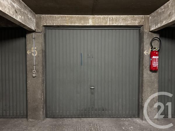 Parking à vendre  12,25 m2 PARIS - 75011