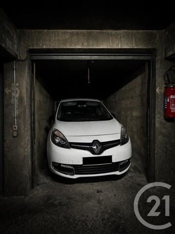 Parking à vendre  12,25 m2 PARIS - 75011