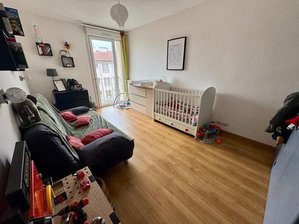 Appartement Nimes 4 pièce(s) 84.46 m2