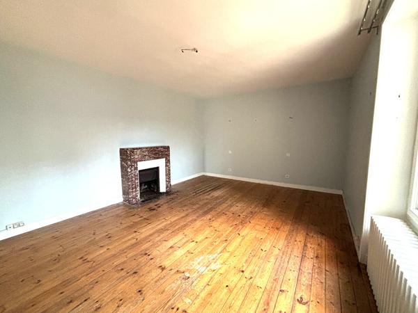 Appartement à vendre à VANNES centre 3 pièces, immeuble ancien en pierre