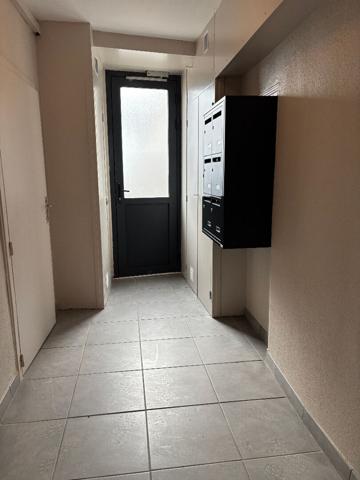 Appartement à vendre à VANNES centre 3 pièces, immeuble ancien en pierre