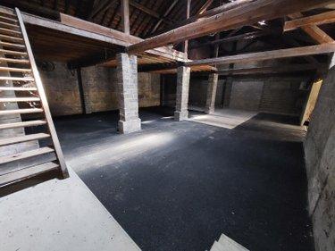 Divers à louer à Bourg-en-Bresse dans l'Ain (01000), ref : ENTREPOT 8 Rue Pavé d'amour Grenouillère