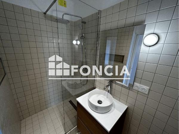 Location Studio 23.7 m² - 33 RUE CARTAULT Puteaux 92800