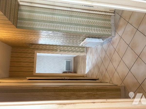 Immeuble en centre ville de Casteljaloux composé de 3 logements, avec cave, garage et jardin !