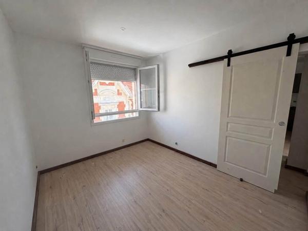 Appartement à louer 790 € CC Soulac-sur-Mer 3 p 37 m² DPE C
