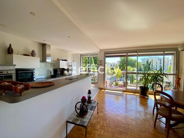 Appartement
         4 pièces
        - 105 m² Exclusivité 395 000 € *