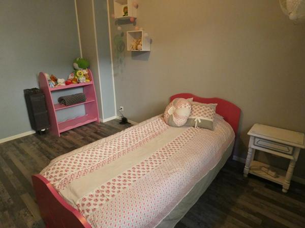 Maison familiale 5 chambres + sous sol total