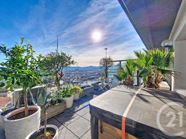 Appartement T5 à vendre  5 pièces - 212 m2 CLERMONT FERRAND - 63