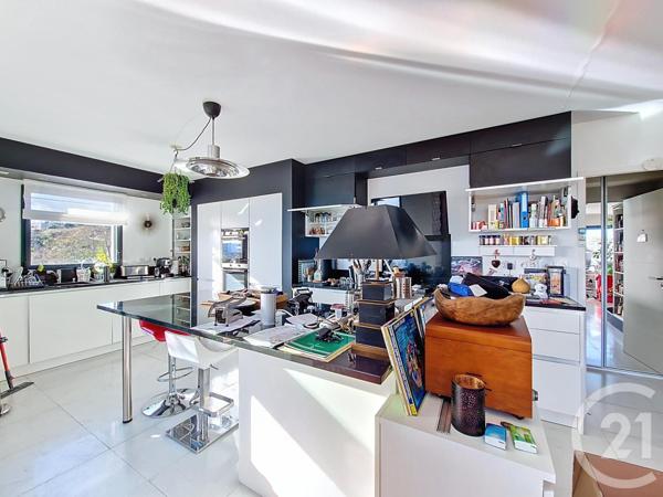 Appartement T5 à vendre  5 pièces - 212 m2 CLERMONT FERRAND - 63