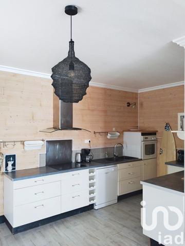 House for sale 5 rooms 151 m² Guilvinec