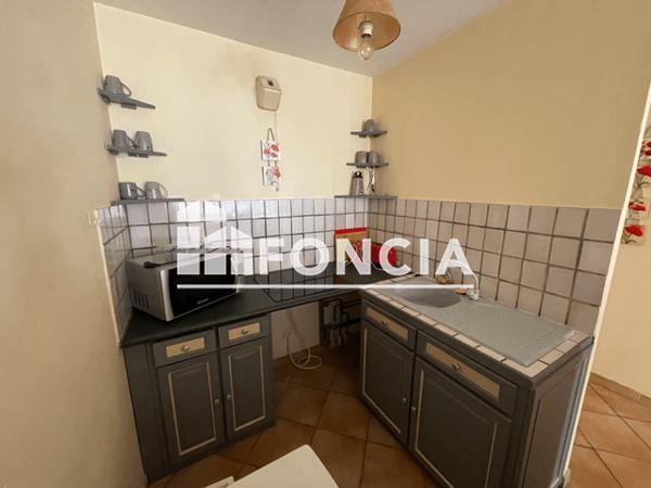 Location Appartement meublé 2 pièces 43.1 m² - 11 PLACE JEAN JAURES La Cadiere D'azur 83740