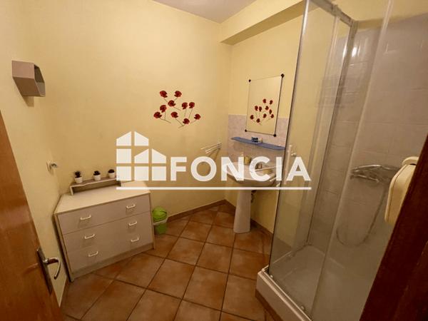 Location Appartement meublé 2 pièces 43.1 m² - 11 PLACE JEAN JAURES La Cadiere D'azur 83740