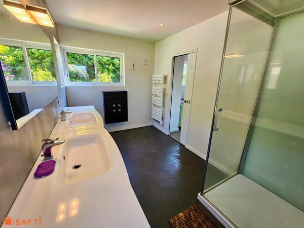 Spacieuse maison contemporaine située à Pontrieux, petite Venise des Côtes d'Armor.