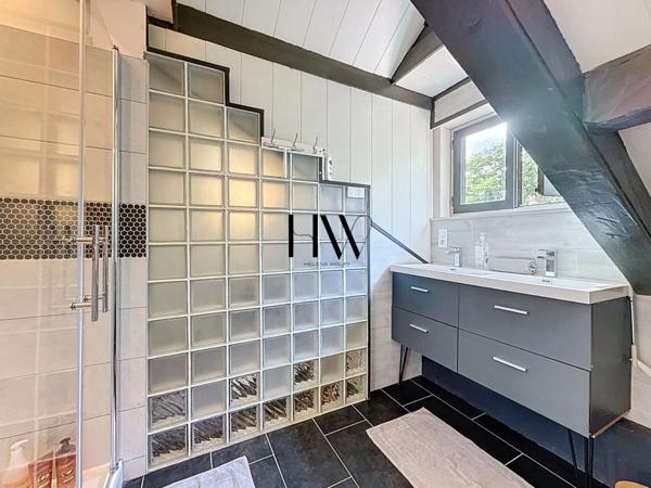 Maison familiale à vendre 10 pièces VETRAZ MONTHOUX (74) - Ou spécial investisseurs