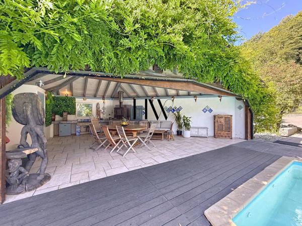 Maison familiale à vendre 10 pièces VETRAZ MONTHOUX (74) - Ou spécial investisseurs