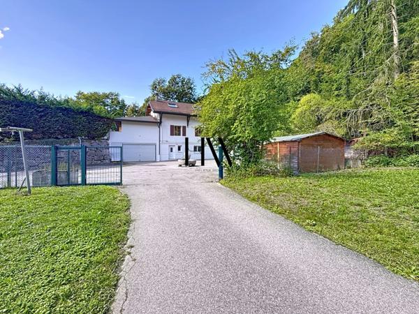 Maison familiale à vendre 10 pièces VETRAZ MONTHOUX (74) - Ou spécial investisseurs