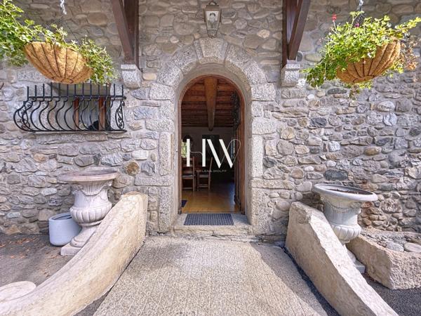 Maison familiale à vendre 10 pièces VETRAZ MONTHOUX (74) - Ou spécial investisseurs