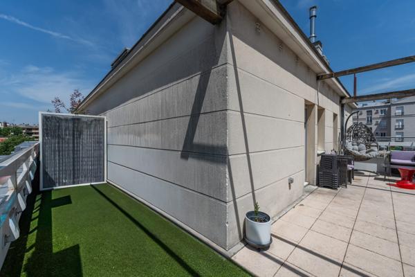 Appartement
         4 pièces
        - 97 m² Exclusivité 820 000 € *
