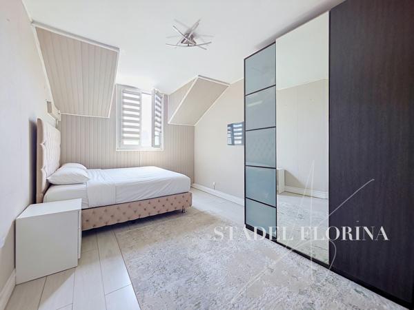 Maison
         5 pièces
        - 120 m² Exclusivité 630 000 € *