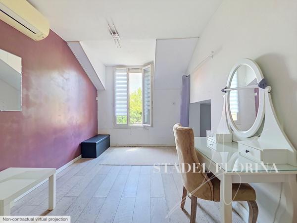Maison
         5 pièces
        - 120 m² Exclusivité 630 000 € *