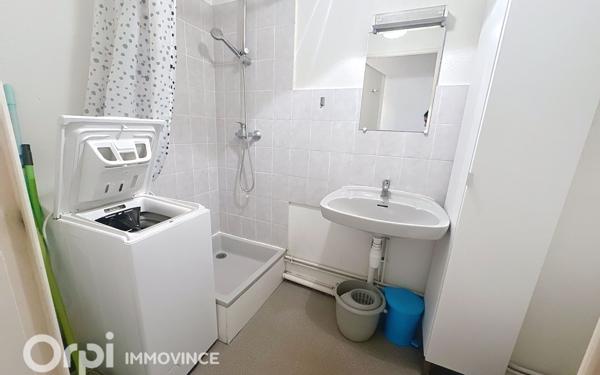 Appartement à louer    1 pièce •  Aubière