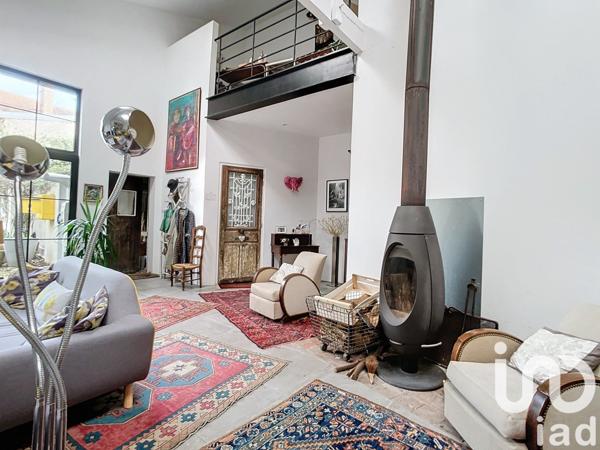 Maison 7 pièces de 244 m² à Guignes (77390)