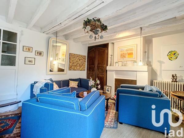 Maison 7 pièces de 244 m² à Guignes (77390)