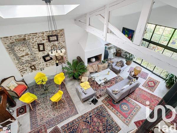 Maison 7 pièces de 244 m² à Guignes (77390)