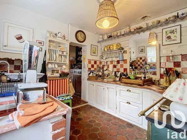 Maison 7 pièces de 244 m² à Guignes (77390)