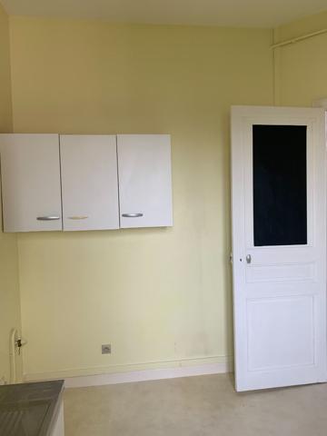 Appartement Reims 157 rue de Courcelles (2ème droit s/cour) - 2 pièce(s) 45 m2