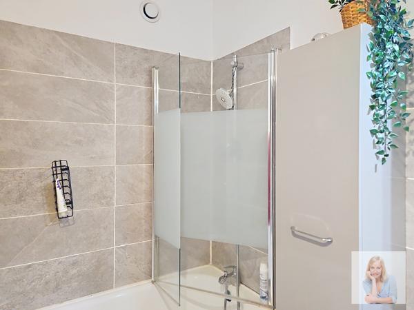 Appartement
         4 pièces
        - 85 m² 175 000 € *