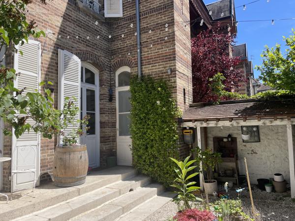 MAISON BOURGEOISE TROYES