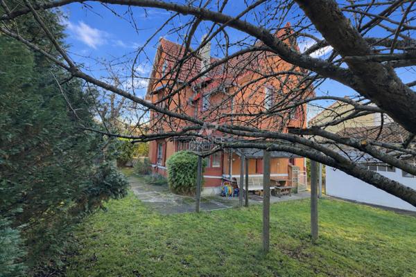 SEVRES RIVE GAUCHE - Maison Familiale €790 000 ** - Référence 601-S